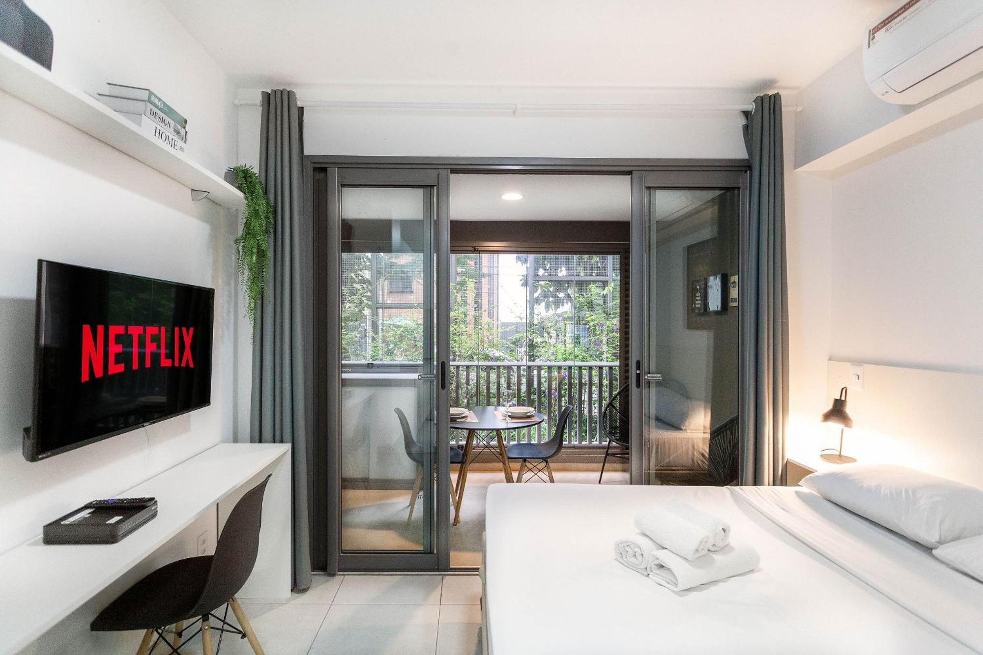 Hub Vila Madalena - Studios Por Temporada Сан-Пауло Экстерьер фото